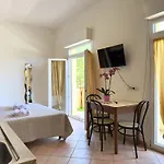 Carioca Aparthotel 2*